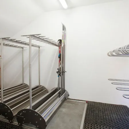 Apartamento Alpin-1 By Interhome