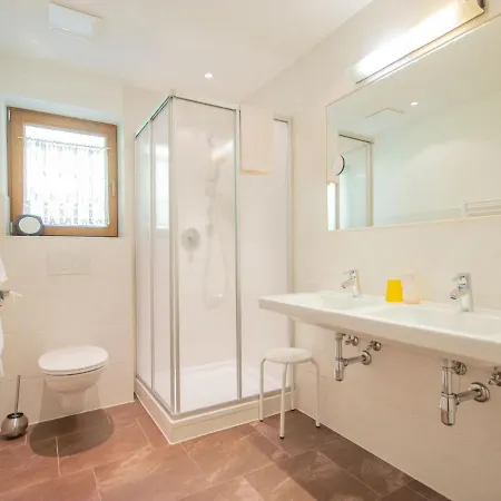 Apartamento Alpin-1 By Interhome *