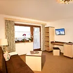 Alpin-1 By Interhome * Sölden